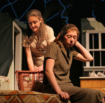Lily Narbonne’s “Arlene” (right) comes to terms with the bitterness of her mother, played by Alisia Bonnell (Photo by Rob Williams) Lily Narbonne’s “Arlene” (right) comes to terms with the bitterness of her mother, played by Alisia Bonnell (Photo by Rob Williams)