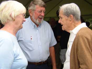 Sheila Gates and Frank Carlson reminisce with Erhart. (Photo by Barbara Kemp) Sheila Gates and Frank Carlson reminisce with Erhart. (Photo by Barbara Kemp)