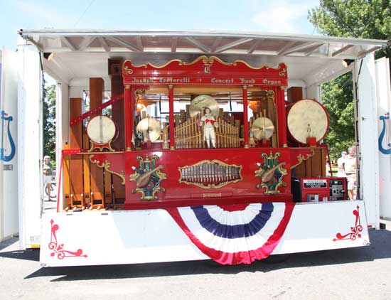The world’s largest American-built working band organ plays the equivalent of a 70-piece marching band. The organ is owned by Worcester Sound & Lights and was a special treat for parade goers.