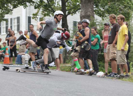 New York City skater and videographer, Jeffrey Vyain (white helmet), collides with competitor Alex Newton (red helmet) while filming. Vyain left the scene in an ambulance and was treated for a fractured collar bone.