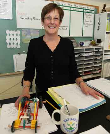 Terry Monette during a quiet moment in her busy fifth-grade math and science classroom. (Photo by Lisa Aciukewicz) Terry Monette during a quiet moment in her busy fifth-grade math and science classroom. (Photo by Lisa Aciukewicz)