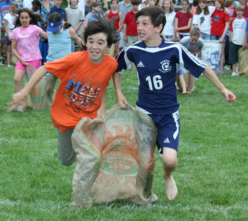 Sam Zajac and Marc Ferguson make a mad dash for the finish line.