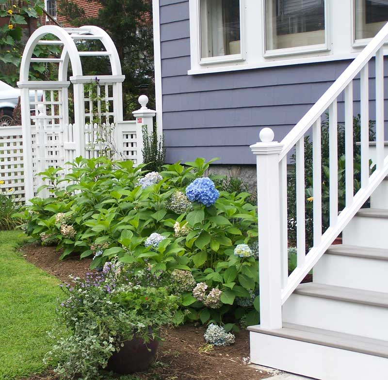 Susan Farmer’s home and garden in Jamaica Plain. (Courtesy photos) Susan Farmer’s home and garden in Jamaica Plain. (Courtesy photos)