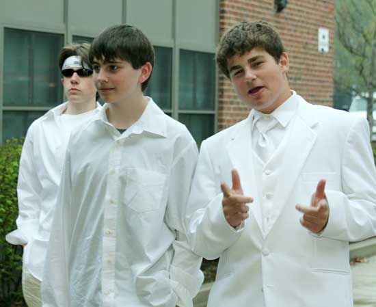 Avery Berryman, Sam Shephard, and Jack Michaels make their way in to the dinner.