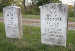 Two of several dozen gravestones which mark the first American victims of the Spanish flu outbreak that swept the country as World War I came to an end. As the gravestones above attest, these soldiers died within 24 hours of each other. (Photo by Lisa Aciukewicz) 