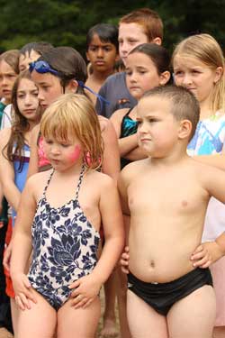Daniella Piper (left) and Scott Patuto (grandson of the late beach director, Nancy Brown) head up the line for the water balloon toss. (Photo by Lisa Aciukewicz)
