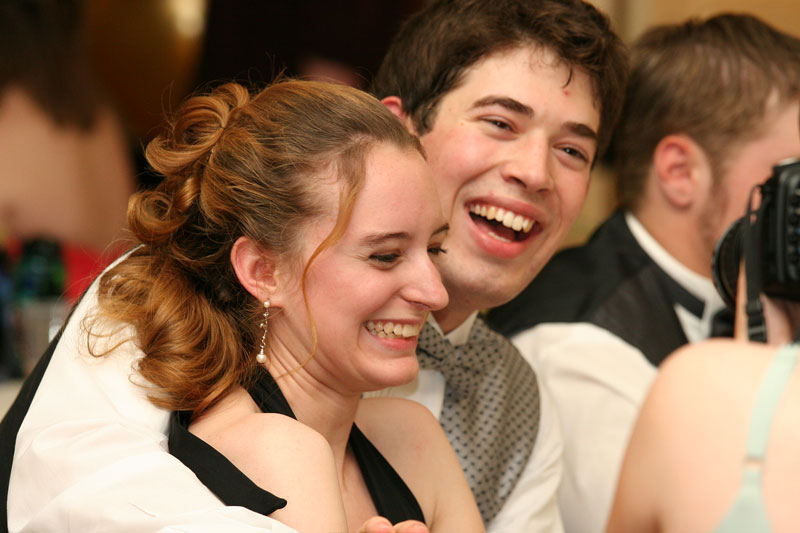 Alyssa Charron and Nick D'Eramo snuggle on the dance floor. 